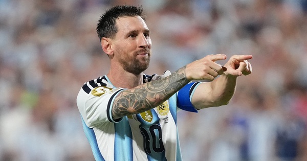 Xavi: ‘Messi là vô song, gần như không phải con người’ - hình ảnh - okfun.vn Xavi: ‘Messi là vô song, gần như không phải con người’ - hình ảnh - okfun.vn