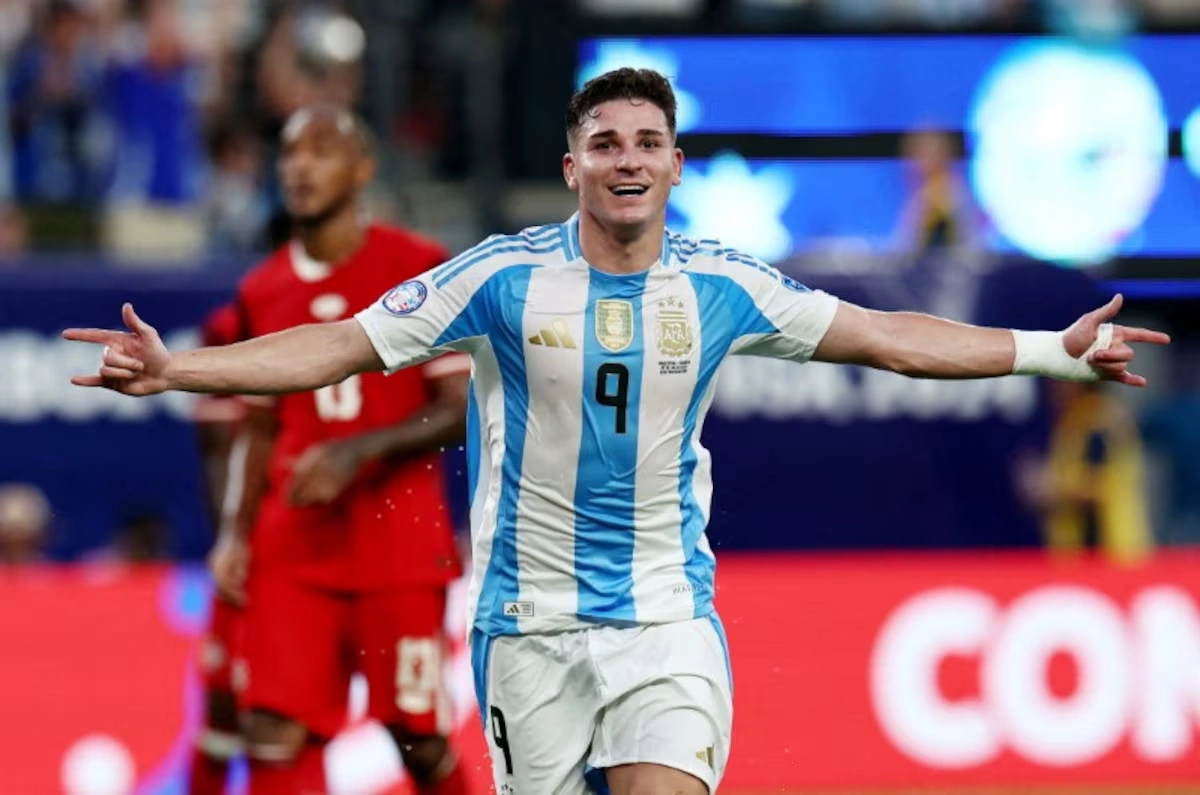 Julian Alvarez Mở Đường Đến Barca: Cơ Hội Vàng Cho Fan Cược Bóng Đá Trên OKFUN - hình ảnh - okfun.vn Julian Alvarez Mở Đường Đến Barca: Cơ Hội Vàng Cho Fan Cược Bóng Đá Trên OKFUN - hình ảnh - okfun.vn