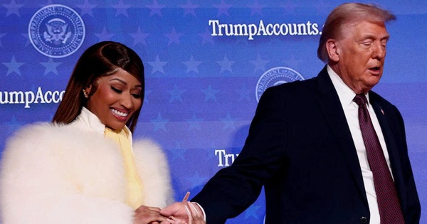 Nicki Minaj bị ‘ném đá’ vì chúc mừng sinh nhật Tổng thống Donald Trump: góc nhìn mới cho người chơi Việt - hình ảnh - okfun.vn Nicki Minaj bị ‘ném đá’ vì chúc mừng sinh nhật Tổng thống Donald Trump: góc nhìn mới cho người chơi Việt - hình ảnh - okfun.vn