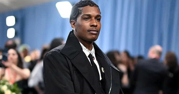 Vì sao fan quốc tế đồng loạt kêu gọi Rihanna chia tay A$AP Rocky? - hình ảnh - okfun.vn Vì sao fan quốc tế đồng loạt kêu gọi Rihanna chia tay A$AP Rocky? - hình ảnh - okfun.vn
