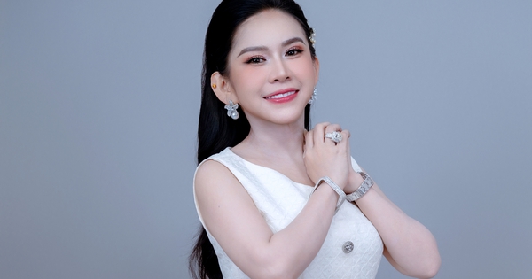 Nghệ sĩ Bình Tinh tuổi 40: Vẫn cháy hết mình với cải lương - hình ảnh - okfun.vn