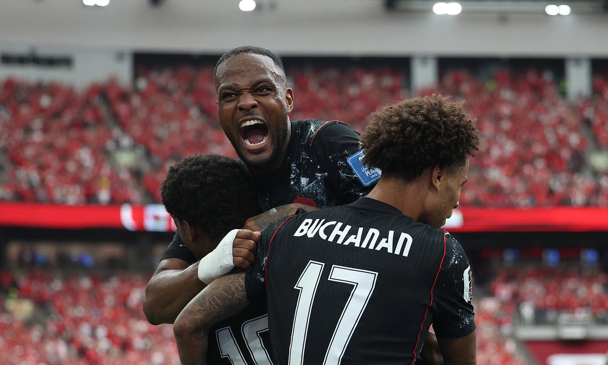 OKFUN cược thể thao: Canada hủy diệt Qatar 6-0 với hai thẻ đỏ - hình ảnh - okfun.vn