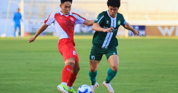 Trường Tươi Đồng Nai cần tìm ‘vệ tinh xịn’ hậu thuẫn Công Phượng: Mới trụ lại nổi V-League! - hình ảnh - okfun.vn Trường Tươi Đồng Nai cần tìm ‘vệ tinh xịn’ hậu thuẫn Công Phượng: Mới trụ lại nổi V-League! - hình ảnh - okfun.vn