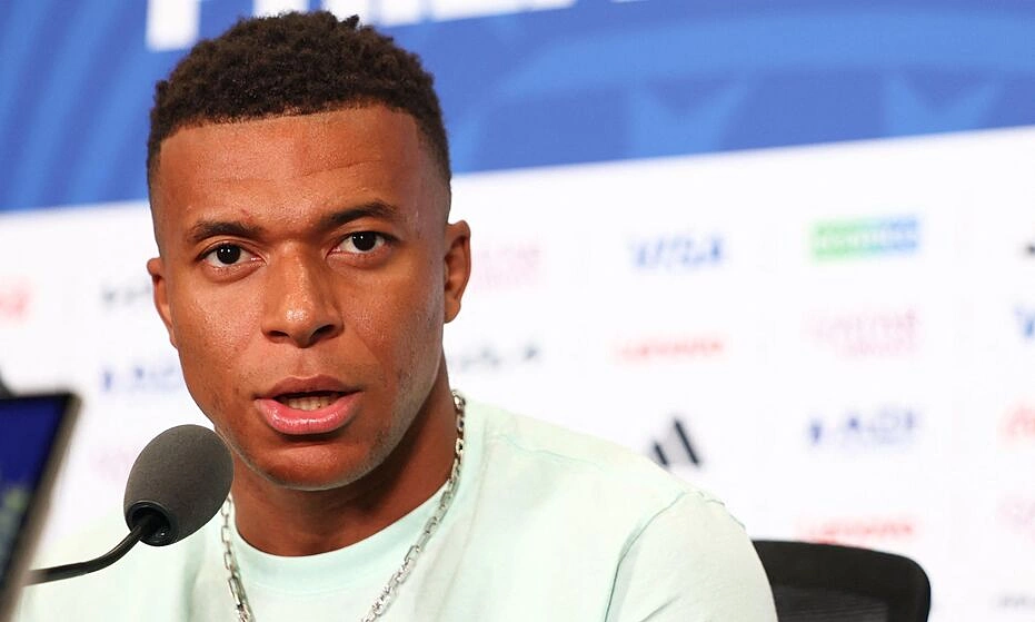 OKFUN VIP: Mbappe né tranh cãi Messi – Ronaldo, hướng đến World Cup 2026 - hình ảnh - okfun.vn OKFUN VIP: Mbappe né tranh cãi Messi – Ronaldo, hướng đến World Cup 2026 - hình ảnh - okfun.vn