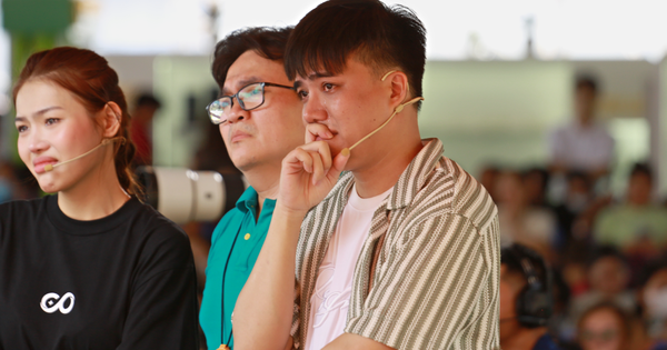 Nam diễn viên Duy Khương bật khóc trên sóng truyền hình vì tuổi thơ thiếu vắng cha - hình ảnh - okfun.vn Nam diễn viên Duy Khương bật khóc trên sóng truyền hình vì tuổi thơ thiếu vắng cha - hình ảnh - okfun.vn