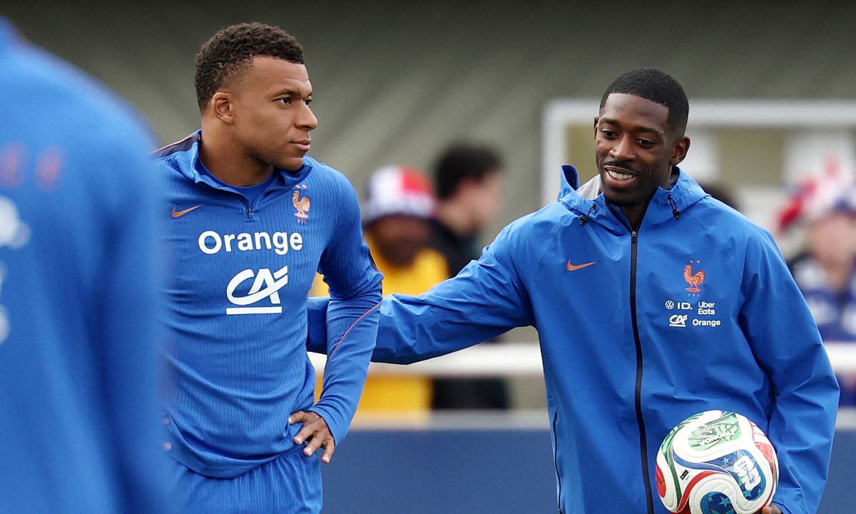 Dembele chấn chỉnh Mbappe trước thềm World Cup 2026: Dấu ấn thủ lĩnh từ Quả Bóng Vàng - hình ảnh - okfun.vn Dembele chấn chỉnh Mbappe trước thềm World Cup 2026: Dấu ấn thủ lĩnh từ Quả Bóng Vàng - hình ảnh - okfun.vn