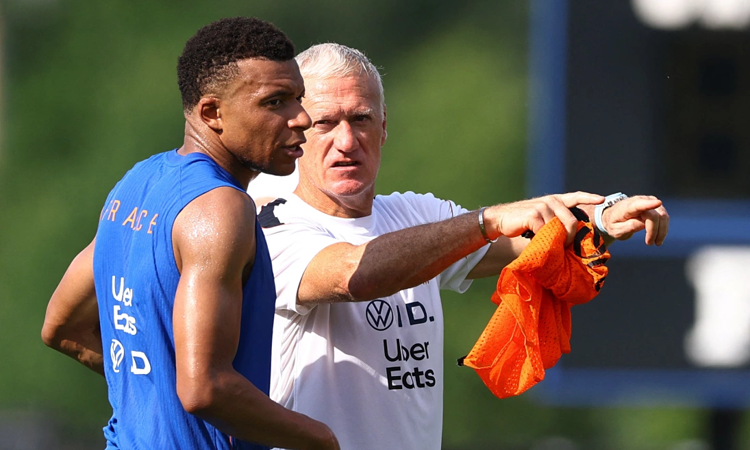Deschamps: ‘Sự nổi tiếng không làm Mbappe thay đổi’: góc nhìn mới cho người chơi Việt - hình ảnh - okfun.vn Deschamps: ‘Sự nổi tiếng không làm Mbappe thay đổi’: góc nhìn mới cho người chơi Việt - hình ảnh - okfun.vn