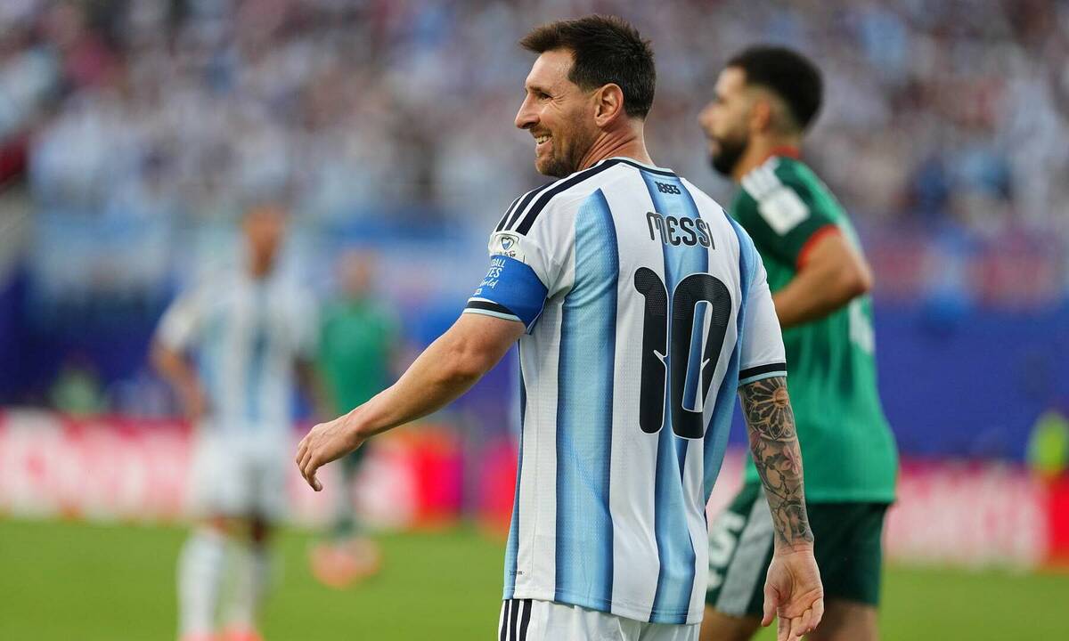 Chiến thuật đi bộ thông minh của Messi và cơ hội cá cược bóng đá online hấp dẫn - hình ảnh - okfun.vn Chiến thuật đi bộ thông minh của Messi và cơ hội cá cược bóng đá online hấp dẫn - hình ảnh - okfun.vn