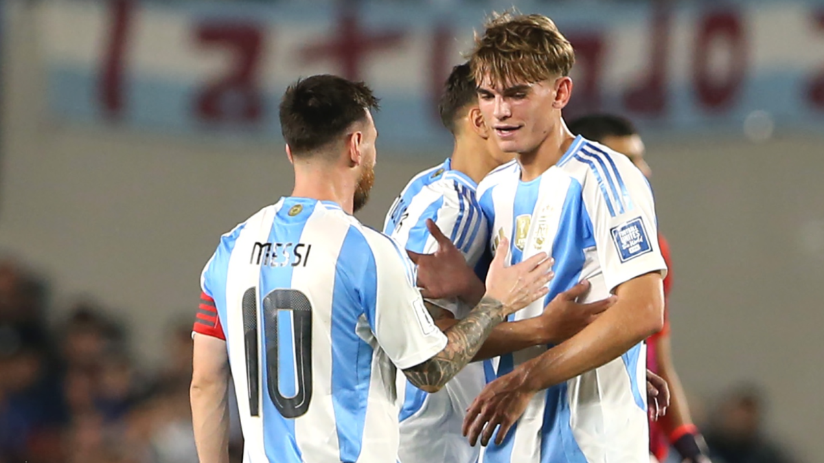 Nico Paz: Cầu thủ Argentina đầu tiên dự World Cup mà không qua đào tạo CLB quê nhà - hình ảnh - okfun.vn Nico Paz: Cầu thủ Argentina đầu tiên dự World Cup mà không qua đào tạo CLB quê nhà - hình ảnh - okfun.vn