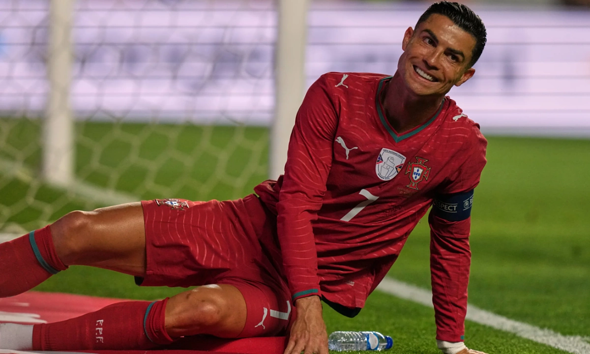 Ronaldo bị chê ‘vụng về, chưa sẵn sàng’ cho World Cup 2026 - hình ảnh - okfun.vn Ronaldo bị chê ‘vụng về, chưa sẵn sàng’ cho World Cup 2026 - hình ảnh - okfun.vn