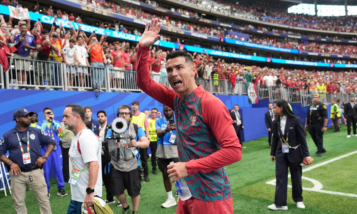 Ronaldo Mong Ước So Tài Cùng Messi Ở Chung Kết World Cup 2026 - hình ảnh - okfun.vn Ronaldo Mong Ước So Tài Cùng Messi Ở Chung Kết World Cup 2026 - hình ảnh - okfun.vn