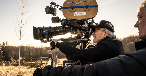 Bom tấn vừa ra mắt của Steven Spielberg gây tranh cãi: góc nhìn mới cho người chơi Việt - hình ảnh - okfun.vn Bom tấn vừa ra mắt của Steven Spielberg gây tranh cãi: góc nhìn mới cho người chơi Việt - hình ảnh - okfun.vn