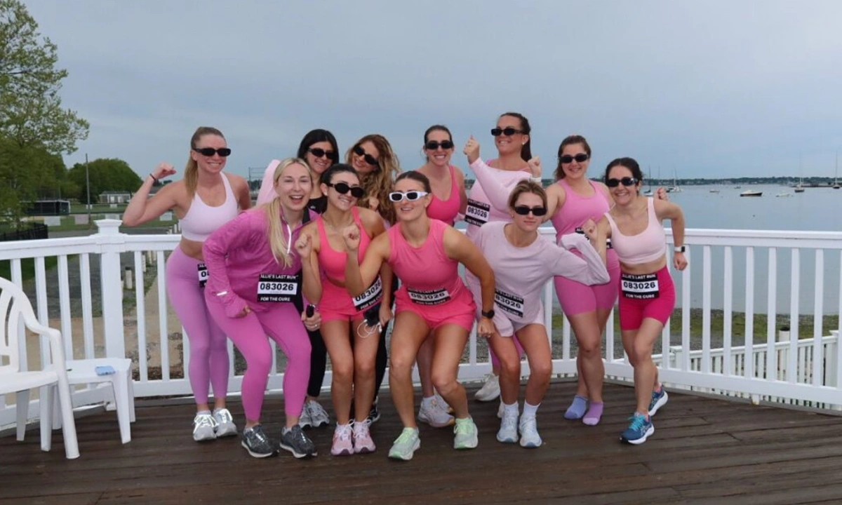 OKFUN chính thức: Cô dâu Mỹ gây sốt với tiệc độc thân chạy half marathon - hình ảnh - okfun.vn OKFUN chính thức: Cô dâu Mỹ gây sốt với tiệc độc thân chạy half marathon - hình ảnh - okfun.vn
