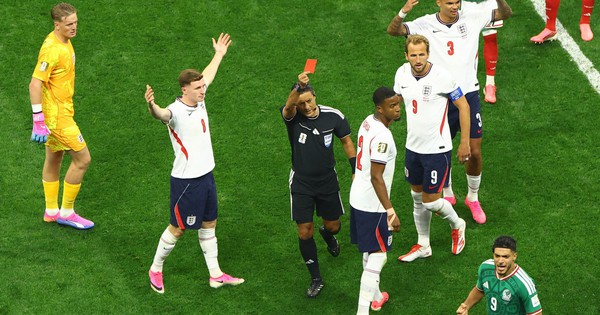 FIFA không cho Quansah hưởng ‘án treo’ như Balogun, đội tuyển Anh lao đao trước tứ kết: góc nhìn mới cho người chơi Việt - hình ảnh - okfun.vn FIFA không cho Quansah hưởng ‘án treo’ như Balogun, đội tuyển Anh lao đao trước tứ kết: góc nhìn mới cho người chơi Việt - hình ảnh - okfun.vn