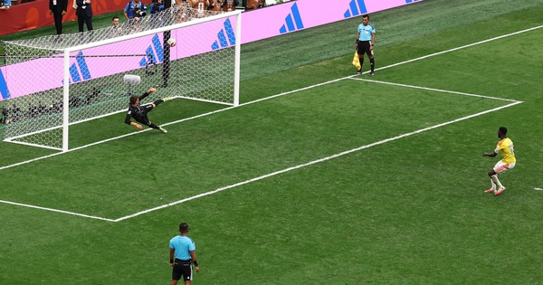Thụy Sĩ loại Colombia trên chấm luân lưu, giành vé chạm trán Argentina của Messi - hình ảnh - okfun.vn