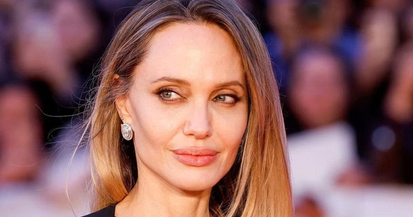 Angelina Jolie kiên quyết bảo vệ quyền riêng tư tài chính giữa tranh chấp với Brad Pitt - hình ảnh - okfun.vn