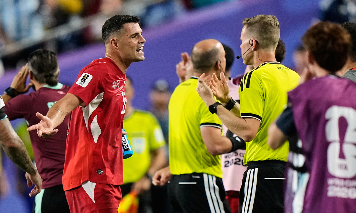 Đội trưởng Thụy Sĩ: ‘Trọng tài phá hỏng trận đấu với Argentina’: góc nhìn mới cho người chơi Việt - hình ảnh - okfun.vn